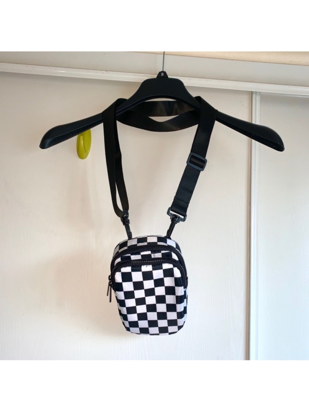 Adjustable crossbody